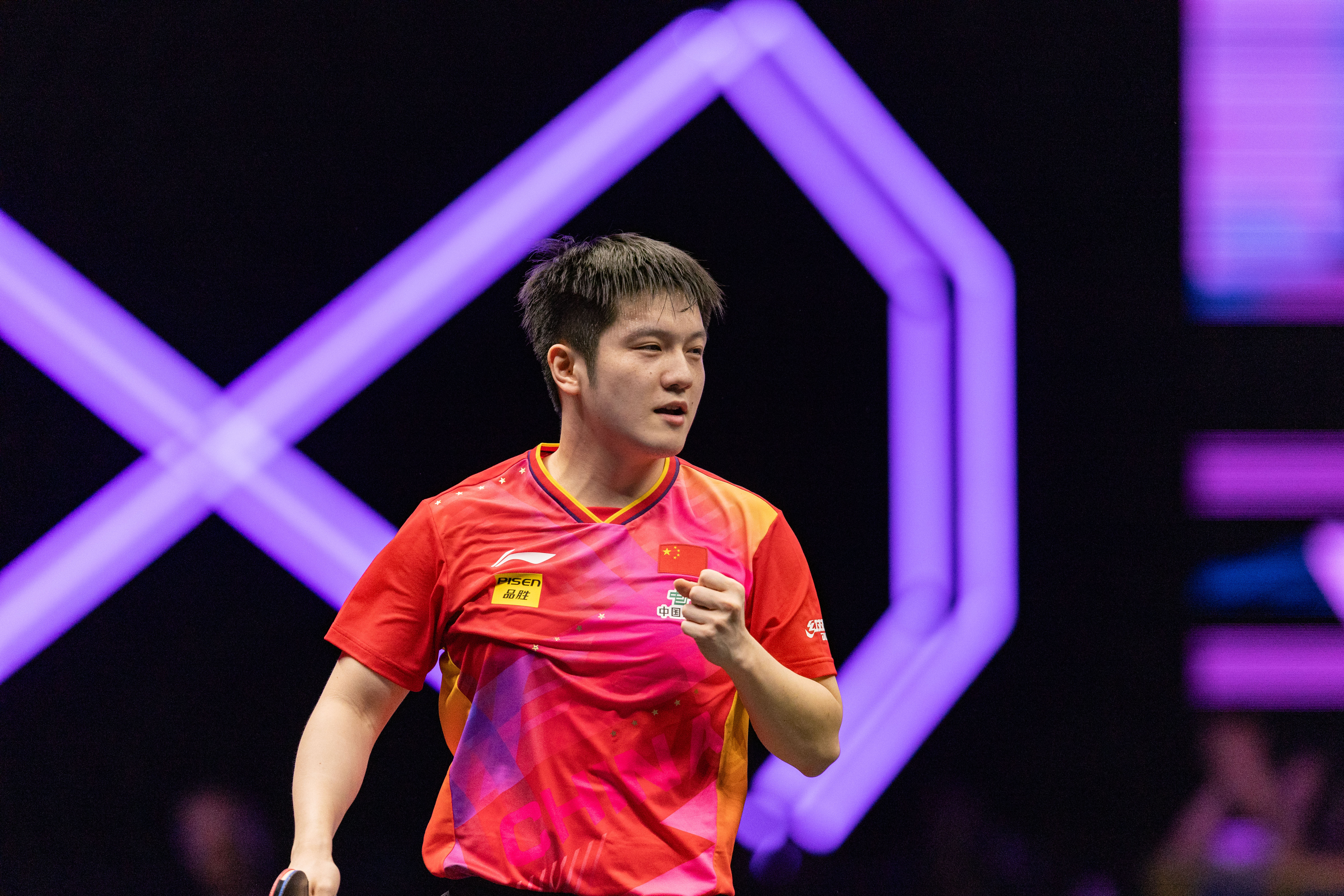 包含瑞典乒乓球队横扫日本乒乓球队，樊振东爆发神勇的词条