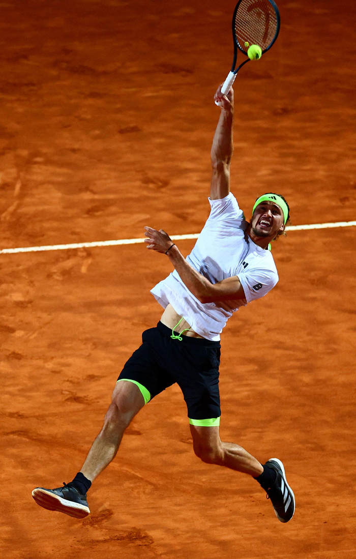 中国米兰体育-意大利网球队轻取西班牙网球队，穆雷完成帽子戏法的简单介绍