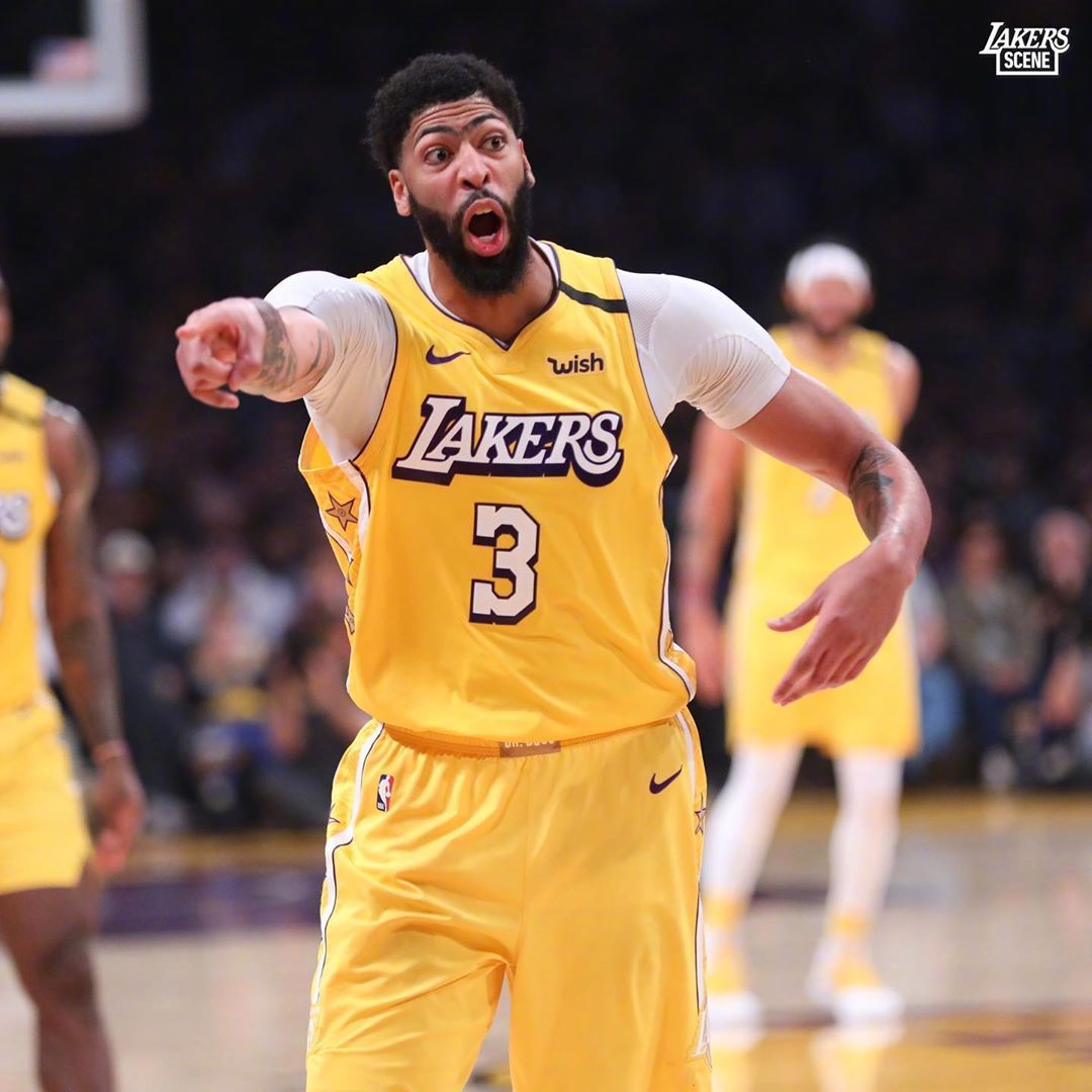 墨西哥男篮逆转湖人，费沃斯完成帽子戏法