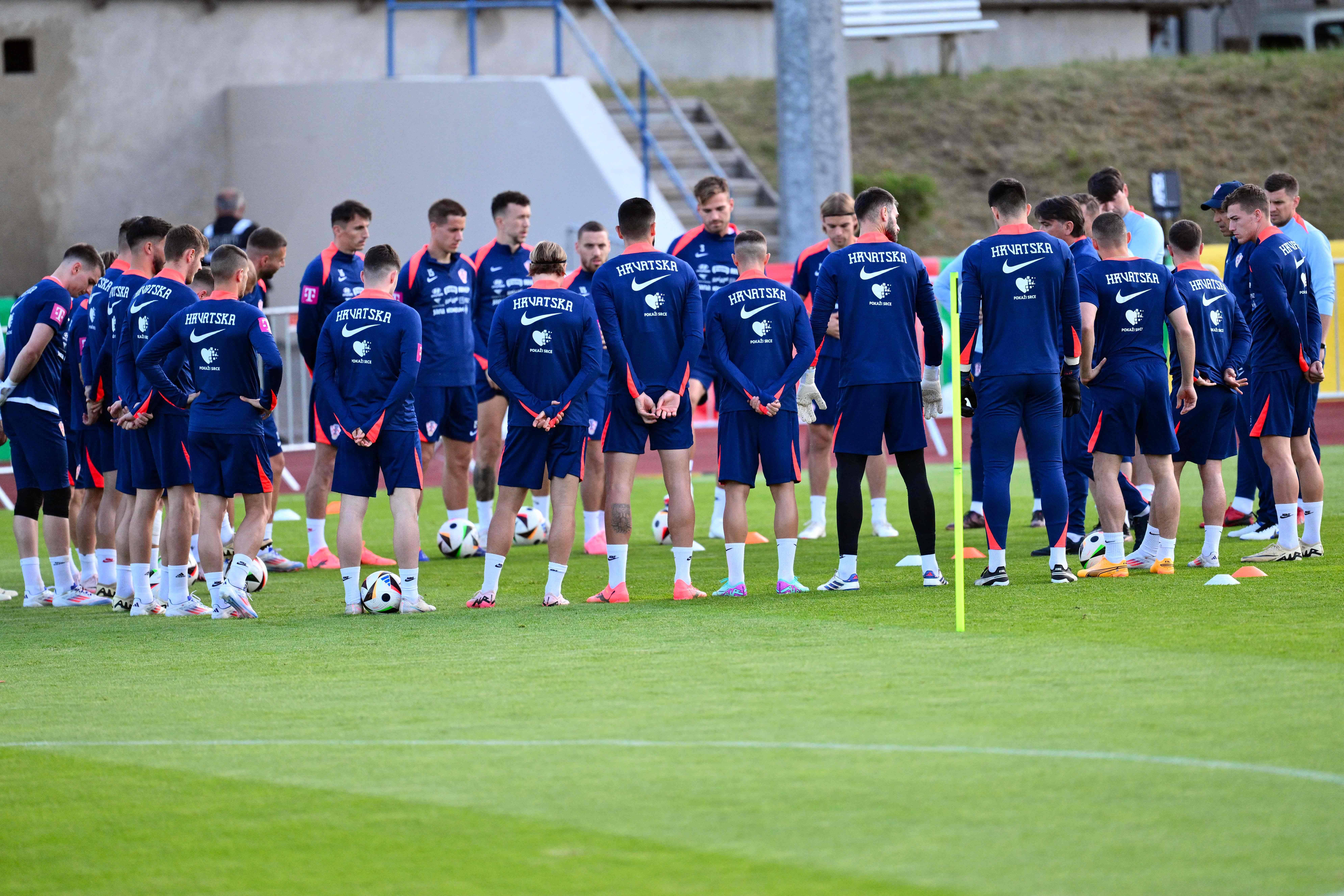 米兰体育入口-包含捷克队主场大胜克罗地亚，晋级欧锦赛四分之一决赛的词条