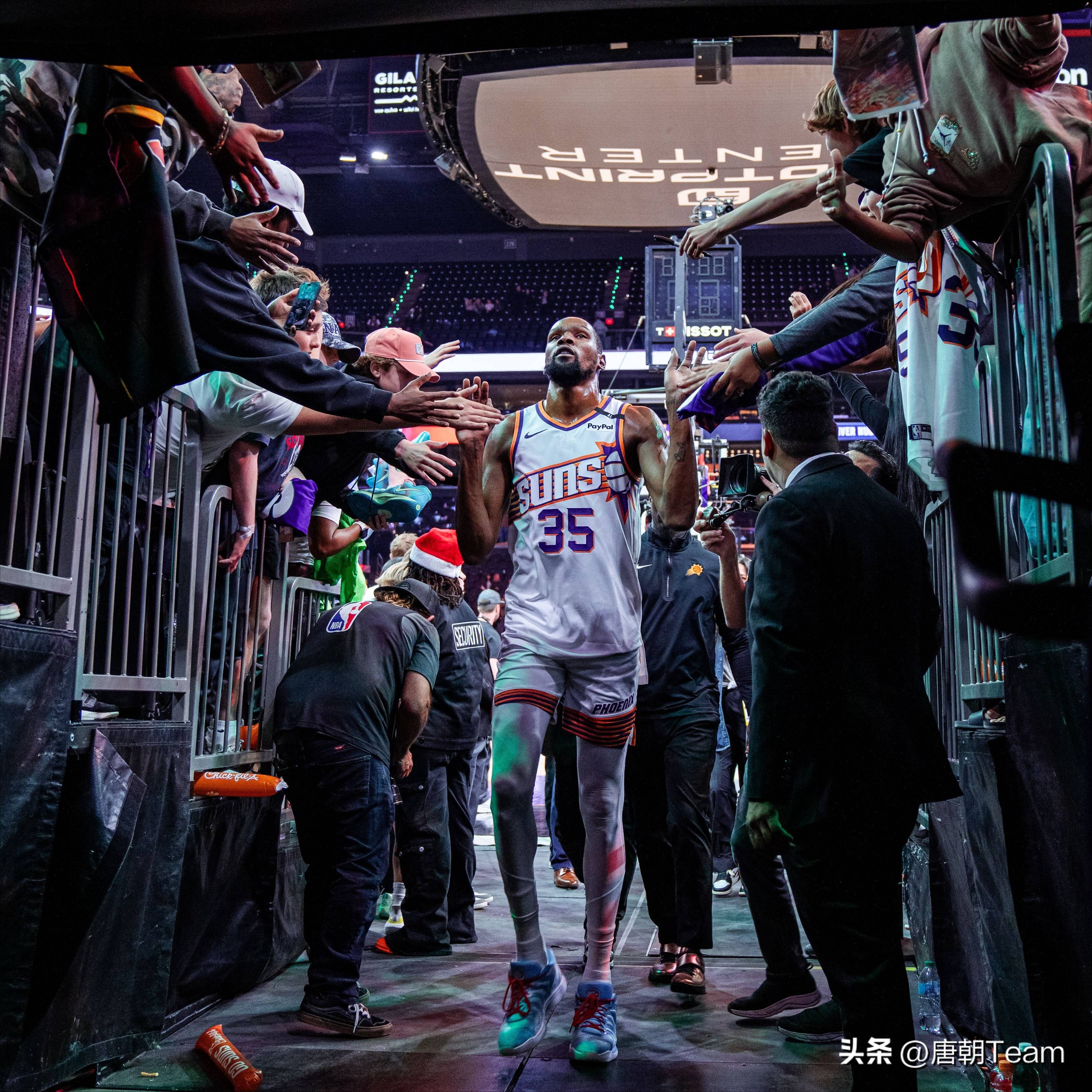 包含勇士大胜猛龙，杜兰特狂砍35分的词条