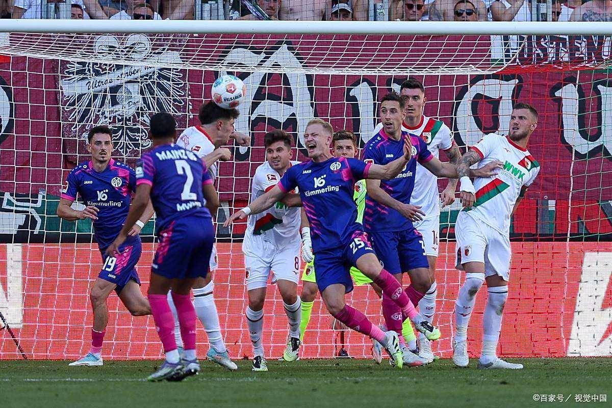 包含葡萄牙队准备迎接匈牙利的挑战的词条