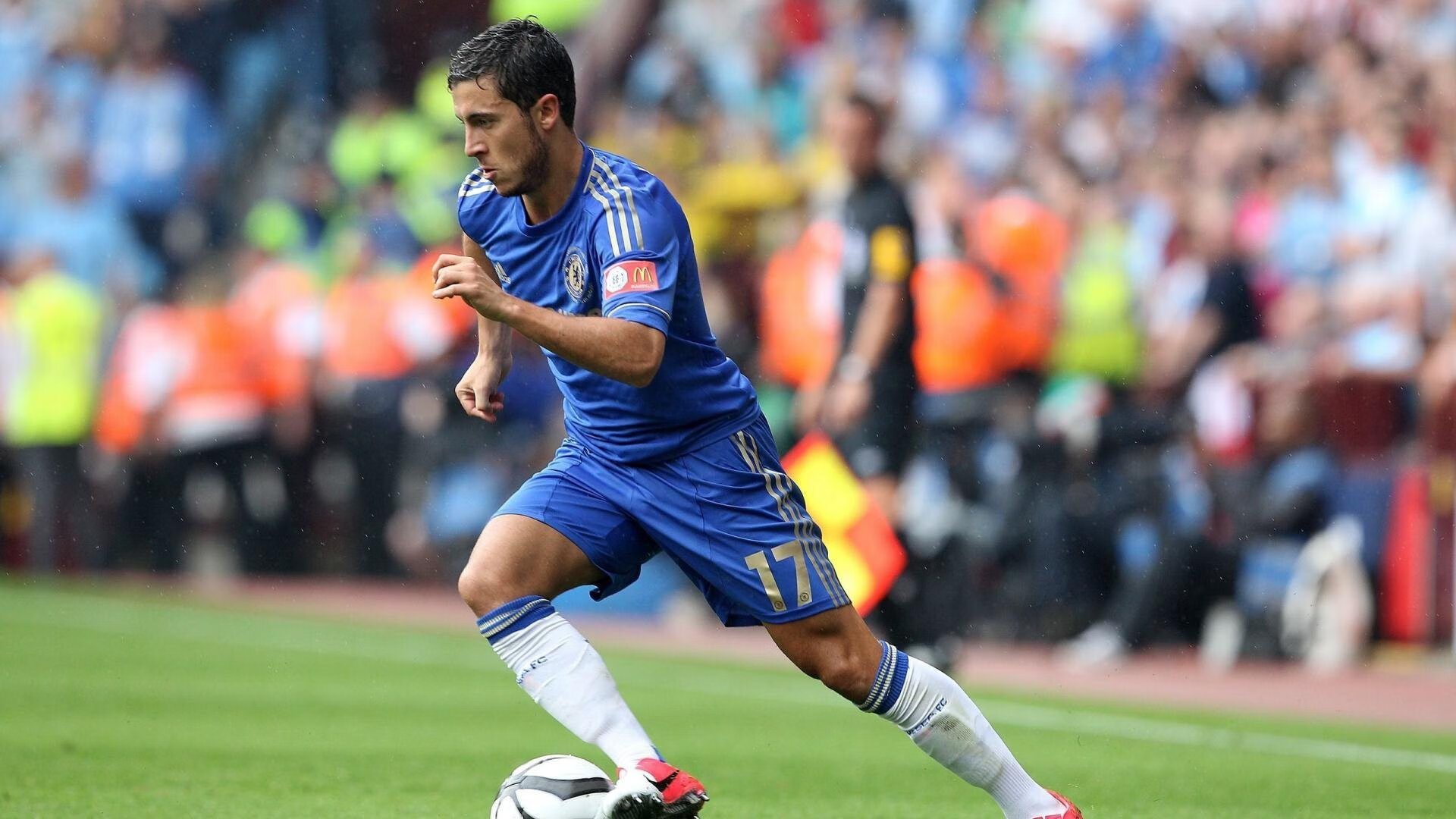 米兰体育下载-欧冠淘汰赛之夜,布鲁诺让比赛提前失去悬念